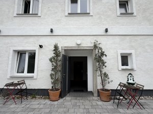 Eingang, Wohn- und Geschäftshaus in Ansfelden
