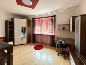 Gepflegte 4-Zimmer-Wohnung in Top-Lage nahe der PlusCity