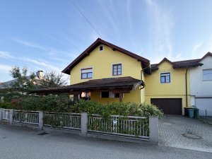 Außenansicht, Einfamilienhaus in Seewalchen am Attersee