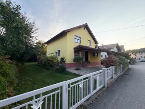 Außenansicht, Einfamilienhaus in Seewalchen am Attersee